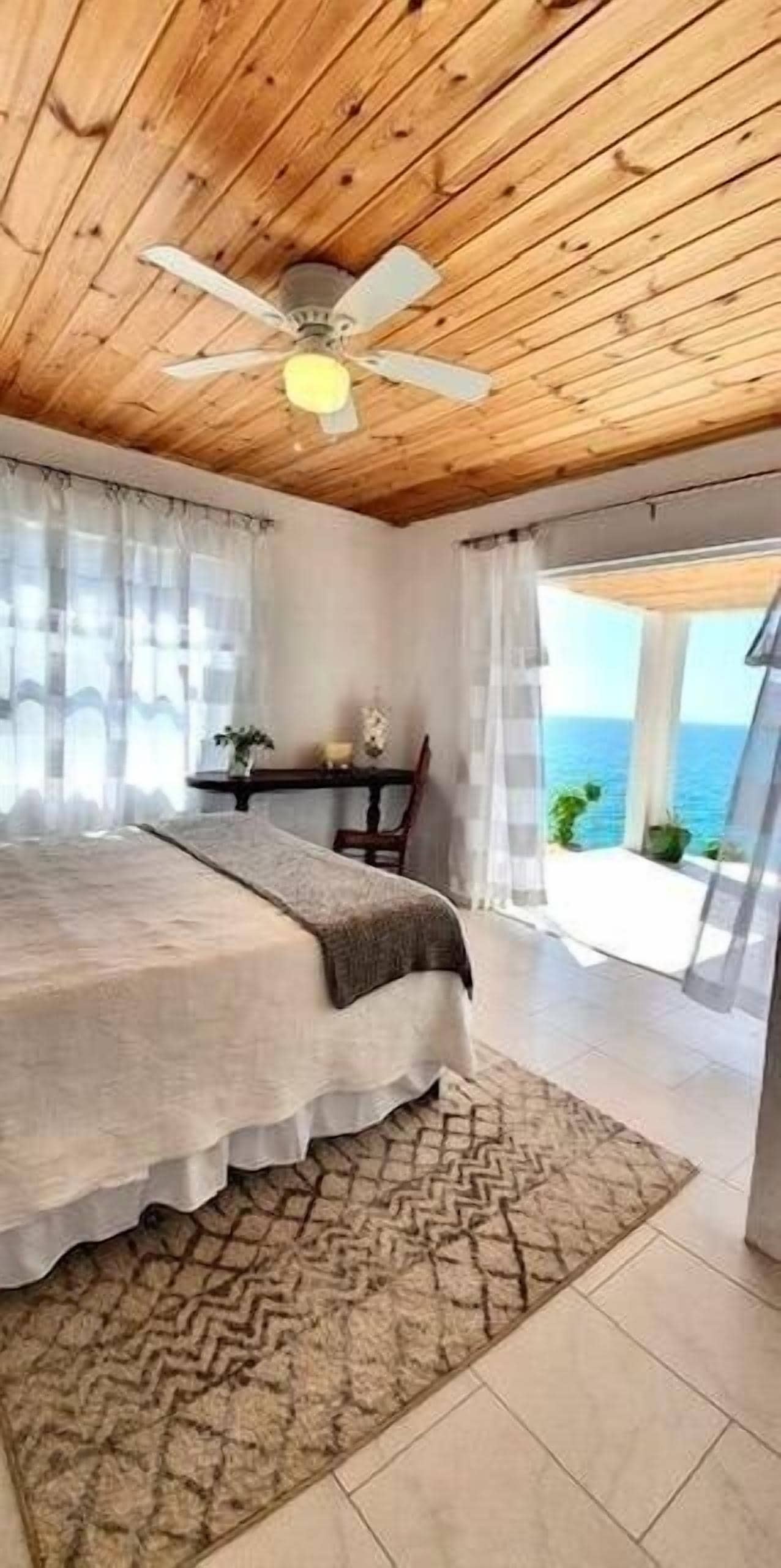 5 bedrooms, free WiFi