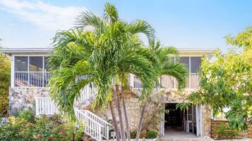 House, 5 Bedrooms | Bahagian luar