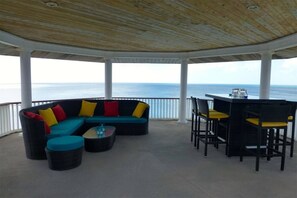 Property grounds - Neptune Cove 5 Bedroom Home (Rainbow Bay)