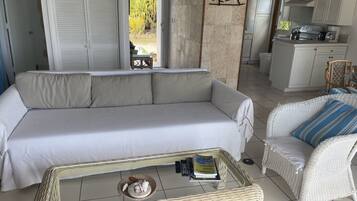 Cottage, 1 Bedroom | Living area