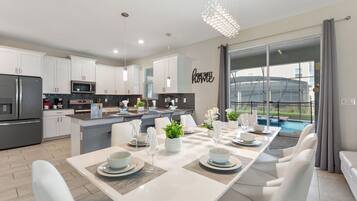 Villa, Multiple Bedrooms | Dining