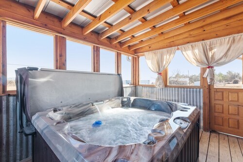 Hollmig Sunset View 1 Bedroom Cabin by RedAwning