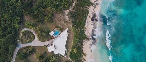 Villa, 6 Bedrooms | Beach