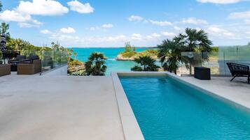 Rumah, beberapa kamar | Kolam renang | Sebuah kolam renang air hangat