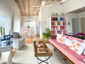 House, 2 Bedrooms | Living area | Smart TV