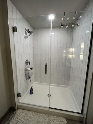 Shower, towels, soap, shampoo