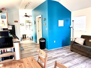 Smart TV - Fishin Mission Cabin (Matagorda)