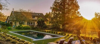 Eastside Eden - Pool, Hot Tub and Tastings Included