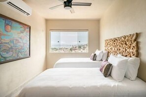 Kondo Deluks | 2 kamar tidur, brankas, dan didekorasi berbeda-beda