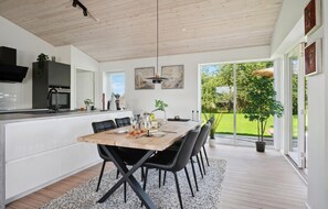 Dining - Cozy home in Samsø with kitchen (Samsø)