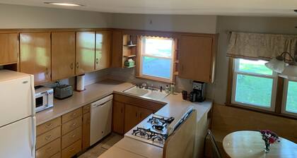 Charming cottage, walking distance to Arnolds Park