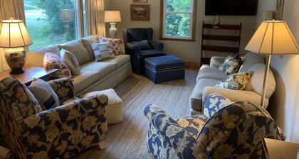 Charming cottage, walking distance to Arnolds Park