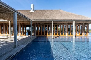Outdoor pool - Beach Front Luxury House (Departamento de Rocha)