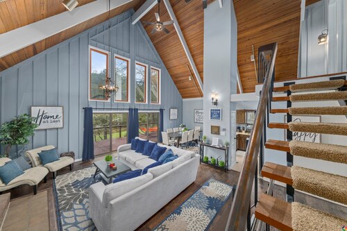 Lake Home on Lake Gaston!!