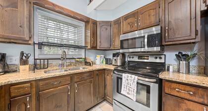 Lake Home on Lake Gaston!!