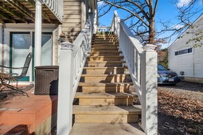 Property grounds - Cozy stay in the heart of Ashland (ashland)