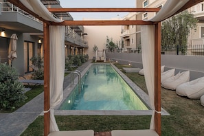 Seasonal outdoor pool - NEK Suites - Adults Only (Chania)