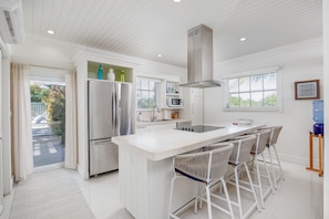 Villa, 3 Bedrooms | Private kitchen | Fridge, oven, coffee/tea maker, toaster