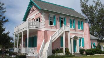 Villa, 3 Bedrooms | Exterior