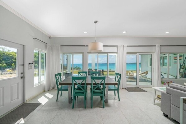 House, 3 Bedrooms | Dining
