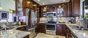 Hale Kaweonui 3 Bedroom Home by RedAwning