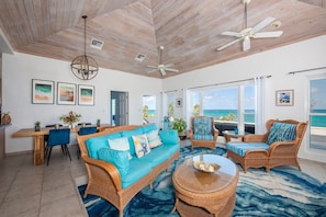 House, 2 Bedrooms | Living area