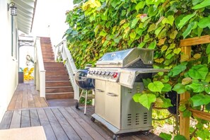 House, 4 Bedrooms | Terrace/patio