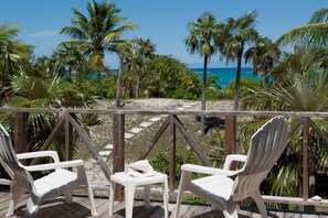 House, 5 Bedrooms | Property grounds