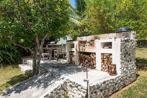 Cottage, 1 Bedroom | Outdoor dining