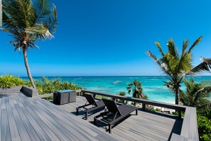 Vila, 6 quartos | Terraço/pátio