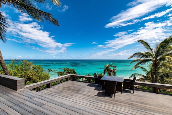 Outdoor dining - Windchat 5 Bedroom Estate (North Palmetto Point)