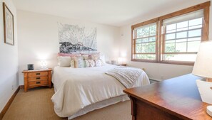 2 chambres, fer et planche à repasser, lits bébé, Wi-Fi gratuit