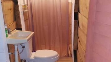 Standard Cabin, 1 Bedroom, Mountain View | Bathroom | Shower, heated floors, towels, soap