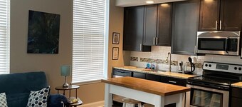 Mid Mod,Great Location, Heart of downtown Knoxville