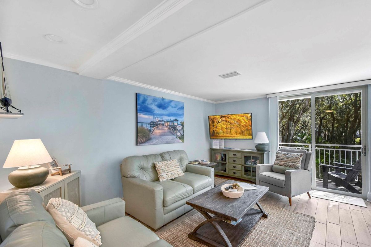 Villa 404 - The LilBelle 1175 N. Beachview Drive #404
