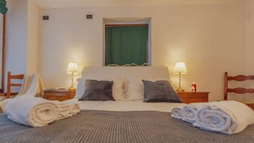 1 bedroom, iron/ironing board, bed sheets