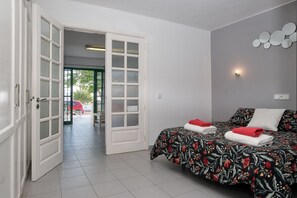1 chambre, Wi-Fi gratuit, draps fournis
