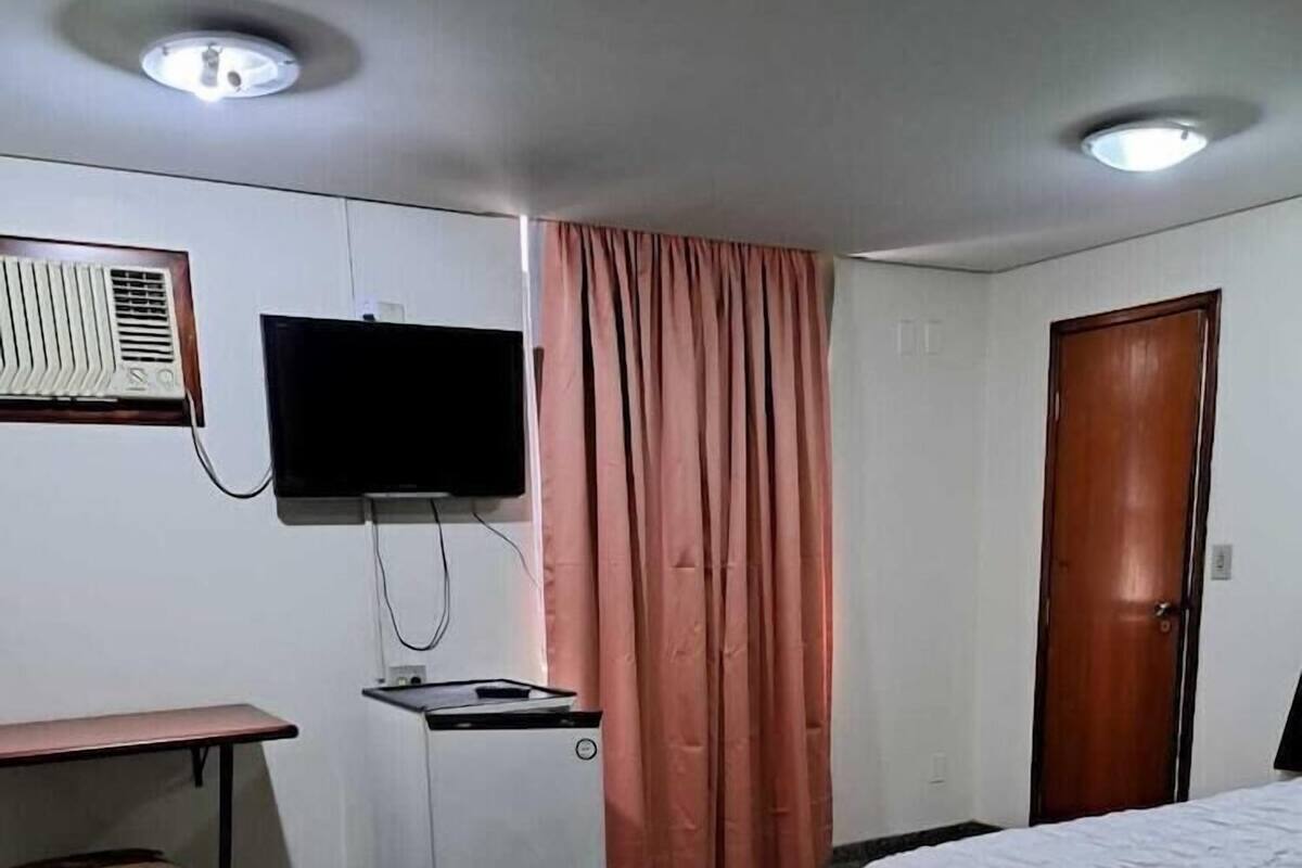 Desk, bed sheets