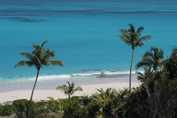 House, 3 Bedrooms | Beach