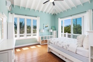 Casa, 4 camere da letto | 4 camere, Wi-Fi gratuito