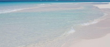 House, 4 Bedrooms | Beach