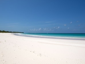 Villa, 2 Bedrooms | Beach