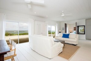 Cottage, 1 Bedroom | Living area