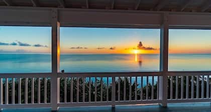 Palm Bluff 2 Bedroom Cottage