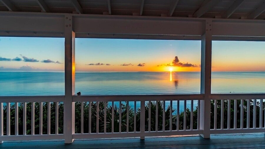 Palm Bluff 2 Bedroom Cottage