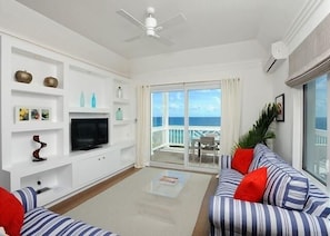 Condo, 2 phòng ngủ | Khu phòng khách