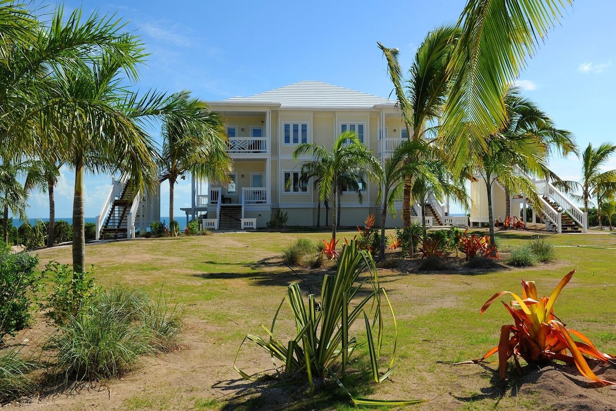 Condo, 2 Bedrooms | Exterior