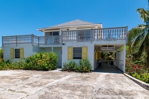 Villa, 4 Bedrooms | Exterior