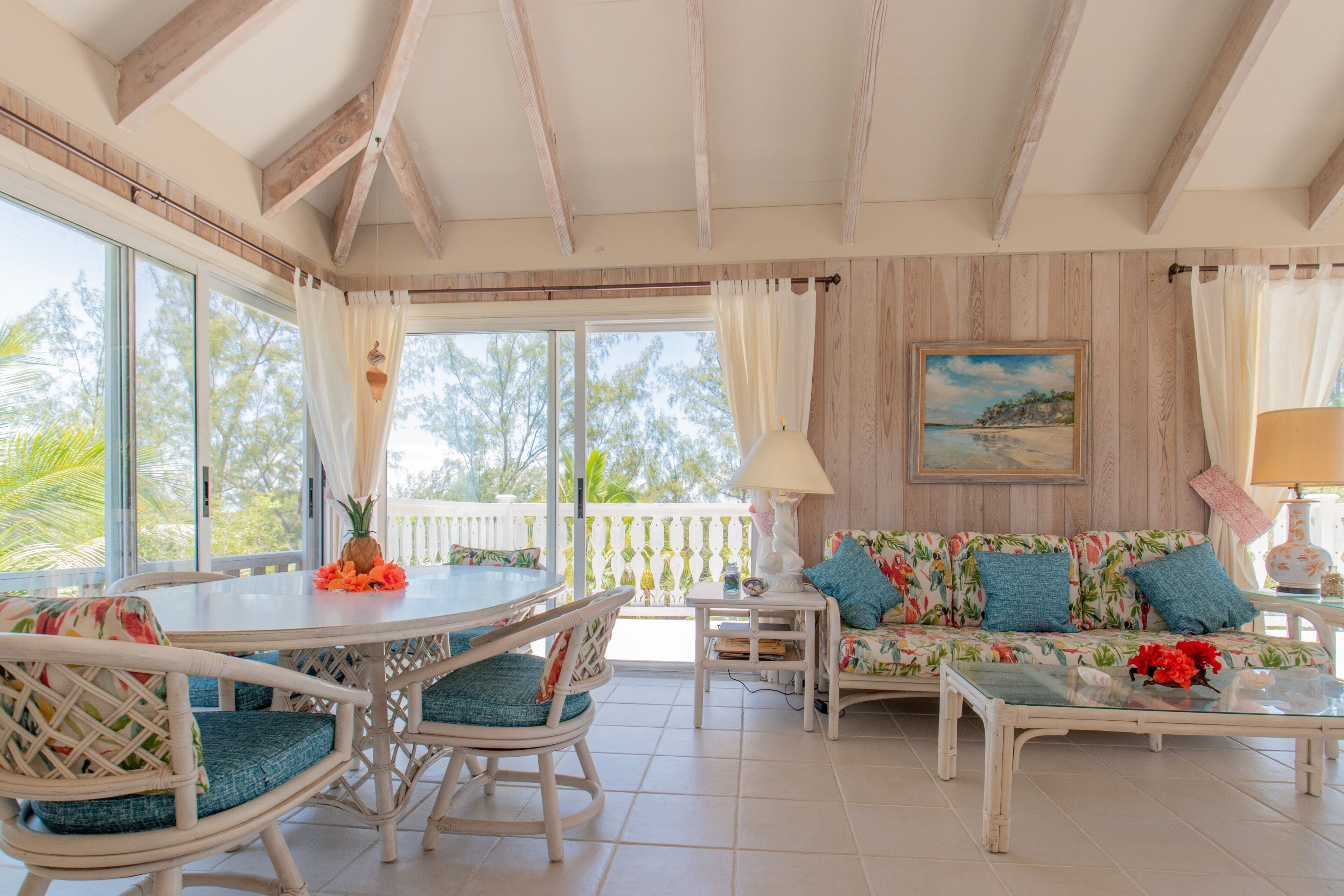 Villa, 4 Bedrooms | Dining