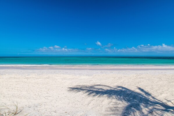 Villa, 4 Bedrooms | Beach
